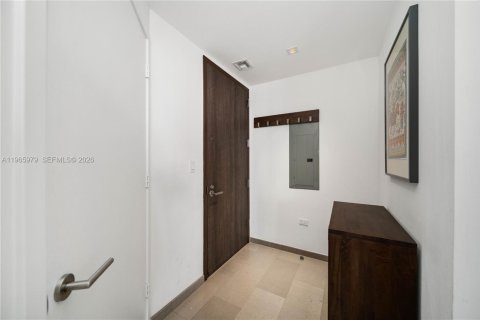 Condo in Miami, Florida, 2 bedrooms № 2081266 - photo 21