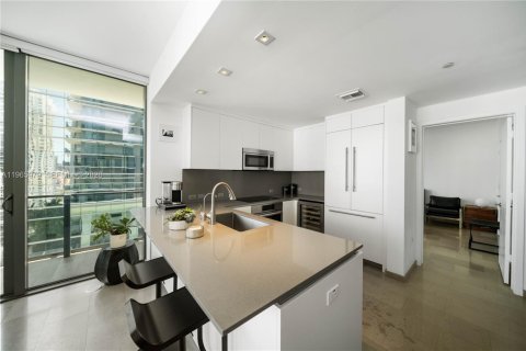 Condo in Miami, Florida, 2 bedrooms № 2081266 - photo 8
