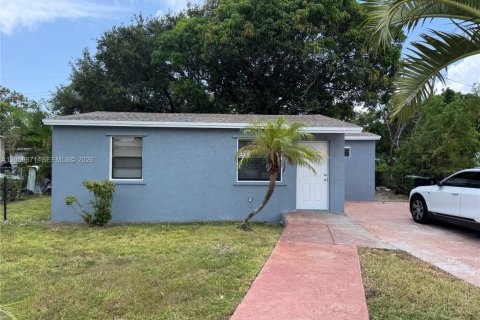 Villa ou maison à louer à Fort Lauderdale, Floride: 3 chambres, 91.04 m2 № 2168778 - photo 26