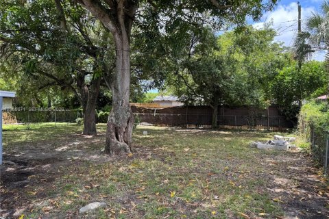 Villa ou maison à louer à Fort Lauderdale, Floride: 3 chambres, 91.04 m2 № 2168778 - photo 24