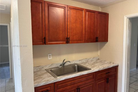 Villa ou maison à Fort Lauderdale, Floride 3 chambres, 91.04 m2 № 2168778