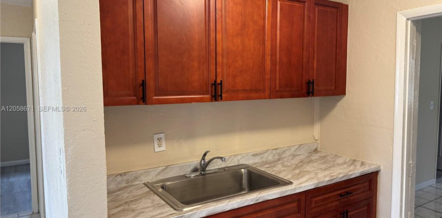 Villa ou maison à Fort Lauderdale, Floride 3 chambres, 91.04 m2 № 2168778