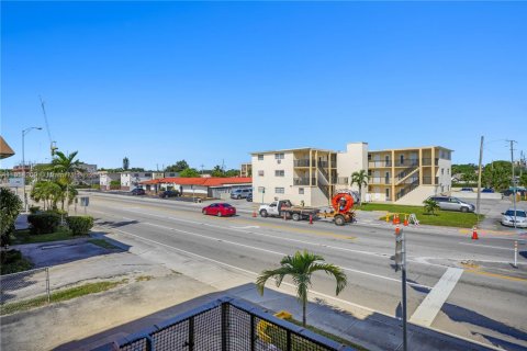 Купить кондоминиум в Майами, Флорида 2 спальни, 63.17м2, № 1969894 - фото 17