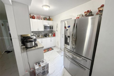 Casa en venta en Homestead, Florida, 2 dormitorios, 86.4 m2 № 1807629 - foto 12