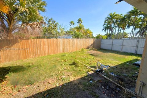 Casa en venta en Homestead, Florida, 2 dormitorios, 86.4 m2 № 1807629 - foto 11