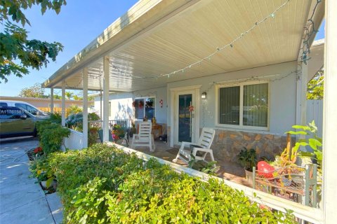 Casa en venta en Homestead, Florida, 2 dormitorios, 86.4 m2 № 1807629 - foto 6