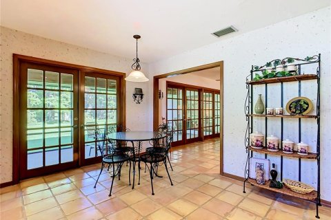 House in Haines City, Florida 3 bedrooms, 204.76 sq.m. № 2149008 - photo 27