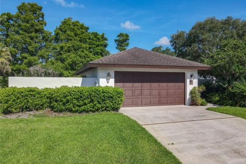 House in Haines City, Florida 3 bedrooms, 204.76 sq.m. № 2149008 - photo 3