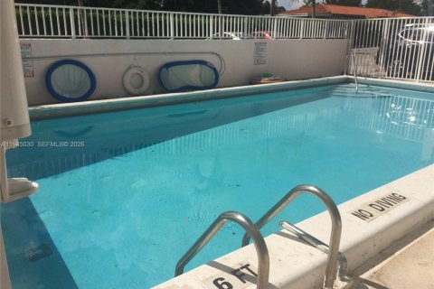 Copropriété à louer à Coral Gables, Floride: 1 chambre, 38.09 m2 № 2001151 - photo 9