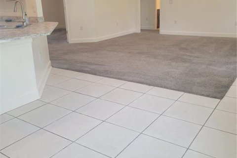 Casa en alquiler en Palm Coast, Florida, 4 dormitorios, 162.11 m2 № 2116831 - foto 8