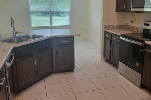 Casa en alquiler en Palm Coast, Florida, 4 dormitorios, 162.11 m2 № 2116831 - foto 5