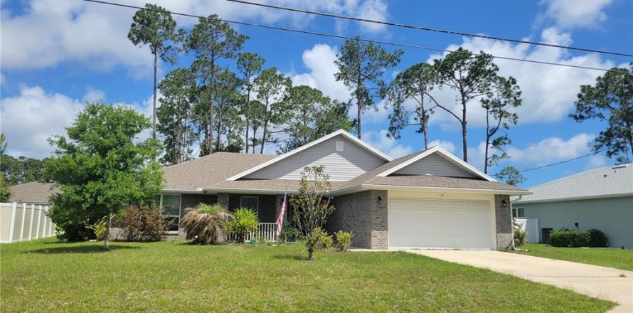 Villa ou maison à Palm Coast, Floride 4 chambres, 162.11 m2 № 2116831