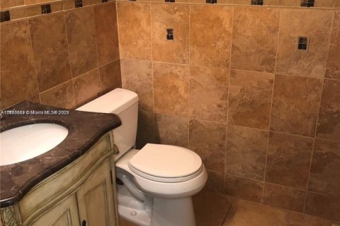 Condominio en alquiler en Pembroke Pines, Florida, 1 dormitorio, 75.34 m2 № 1929805 - foto 13