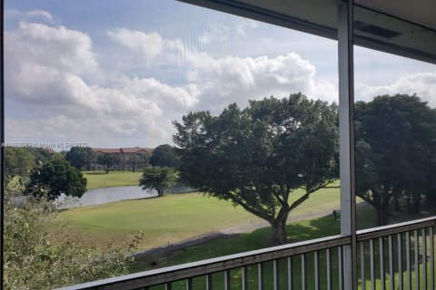 Condominio en alquiler en Pembroke Pines, Florida, 1 dormitorio, 75.34 m2 № 1929805 - foto 18