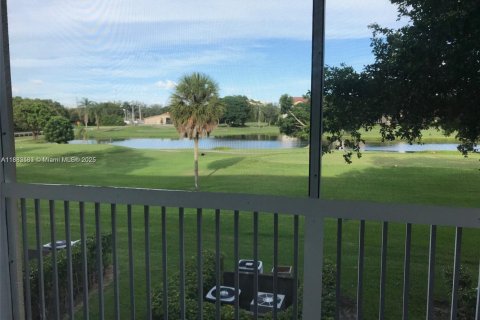 Condo in Pembroke Pines, Florida, 1 bedroom  № 1929805 - photo 17