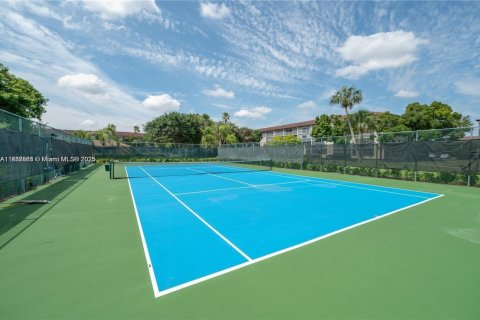 Condominio en alquiler en Pembroke Pines, Florida, 1 dormitorio, 75.34 m2 № 1929805 - foto 22