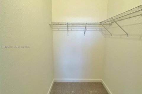 Снять в аренду таунхаус в Хомстед, Флорида 3 спальни, 123.37м2, № 2001929 - фото 12