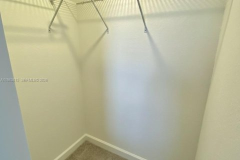 Снять в аренду таунхаус в Хомстед, Флорида 3 спальни, 123.37м2, № 2001929 - фото 16