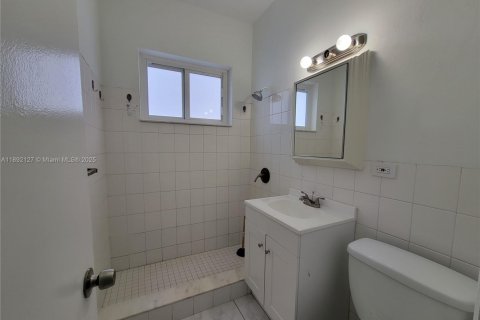Villa ou maison à louer à Miami, Floride: 3 chambres, 190.64 m2 № 1944184 - photo 7