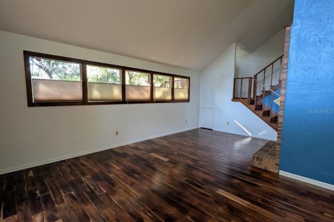 House in Gainesville, Florida 4 bedrooms, 254.09 sq.m. № 2102555 - photo 5