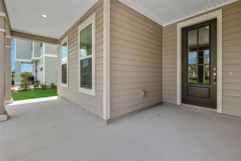 House in Green Cove Springs, Florida 4 bedrooms, 267.65 sq.m. № 2099324 - photo 4