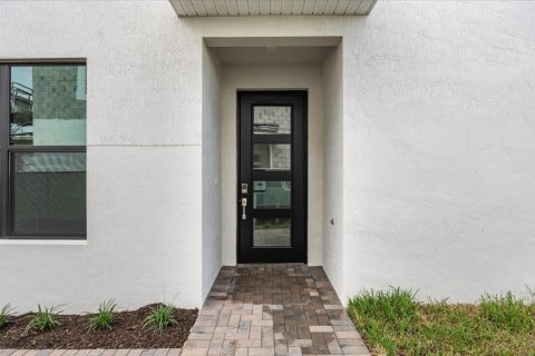 Townhouse in Port St. Lucie, Florida 3 bedrooms, 178.09 sq.m. № 2366211 - photo 2