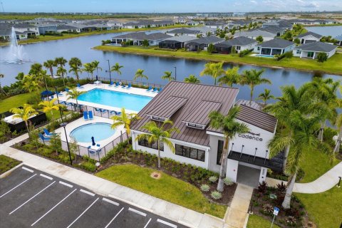 Townhouse in Port St. Lucie, Florida 3 bedrooms, 178.09 sq.m. № 2366211 - photo 25