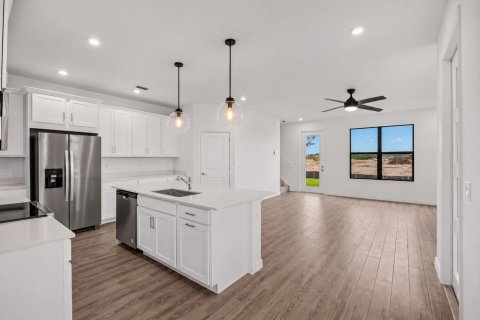 Townhouse in Port St. Lucie, Florida 3 bedrooms, 178.09 sq.m. № 2366211 - photo 5