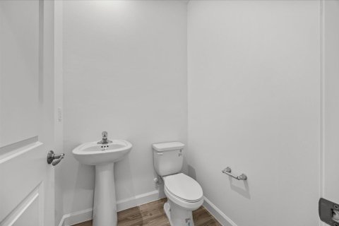 Townhouse in Port St. Lucie, Florida 3 bedrooms, 178.09 sq.m. № 2366211 - photo 9