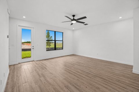 Townhouse in Port St. Lucie, Florida 3 bedrooms, 178.09 sq.m. № 2366211 - photo 8