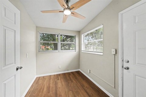 Casa en alquiler en Tampa, Florida, 3 dormitorios, 115.38 m2 № 2211110 - foto 24