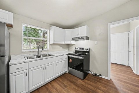Casa en alquiler en Tampa, Florida, 3 dormitorios, 115.38 m2 № 2211110 - foto 10