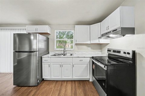 Casa en alquiler en Tampa, Florida, 3 dormitorios, 115.38 m2 № 2211110 - foto 11