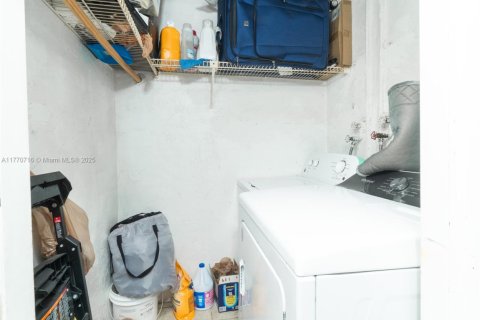 Copropriété à vendre à Plantation, Floride: 2 chambres, 88.44 m2 № 1934654 - photo 12