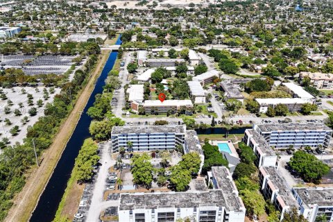 Copropriété à vendre à Plantation, Floride: 2 chambres, 88.44 m2 № 1934654 - photo 14