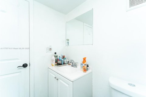 Copropriété à vendre à Plantation, Floride: 2 chambres, 88.44 m2 № 1934654 - photo 6