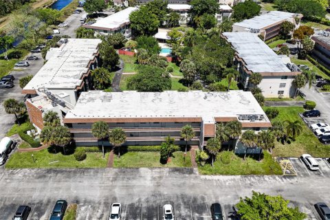 Copropriété à vendre à Plantation, Floride: 2 chambres, 88.44 m2 № 1934654 - photo 13