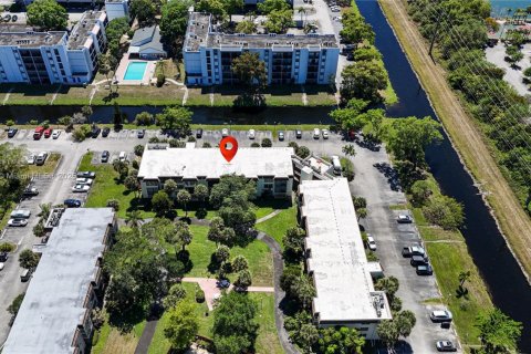 Copropriété à vendre à Plantation, Floride: 2 chambres, 88.44 m2 № 1934654 - photo 19