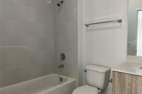 Villa ou maison à louer à Miami, Floride: 1 chambre № 1752026 - photo 12