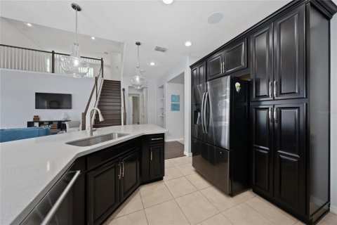 Villa ou maison à vendre à Kissimmee, Floride: 5 chambres, 288.46 m2 № 1535615 - photo 11