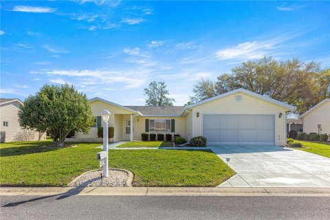 Villa ou maison à vendre à Summerfield, Floride: 3 chambres, 134.71 m2 № 1582382 - photo 1