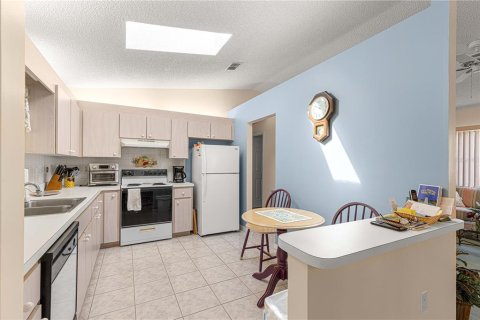 House in Summerfield, Florida 3 bedrooms, 134.71 sq.m. № 1582382 - photo 24