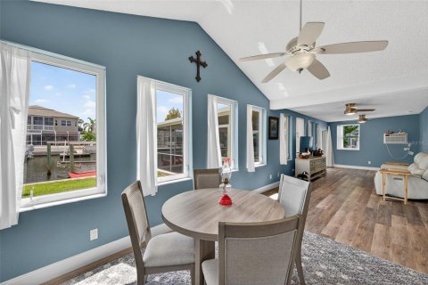 Villa ou maison à vendre à Hudson, Floride: 2 chambres, 122.63 m2 № 1910047 - photo 30