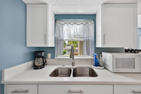 Villa ou maison à vendre à Hudson, Floride: 2 chambres, 122.63 m2 № 1910047 - photo 28