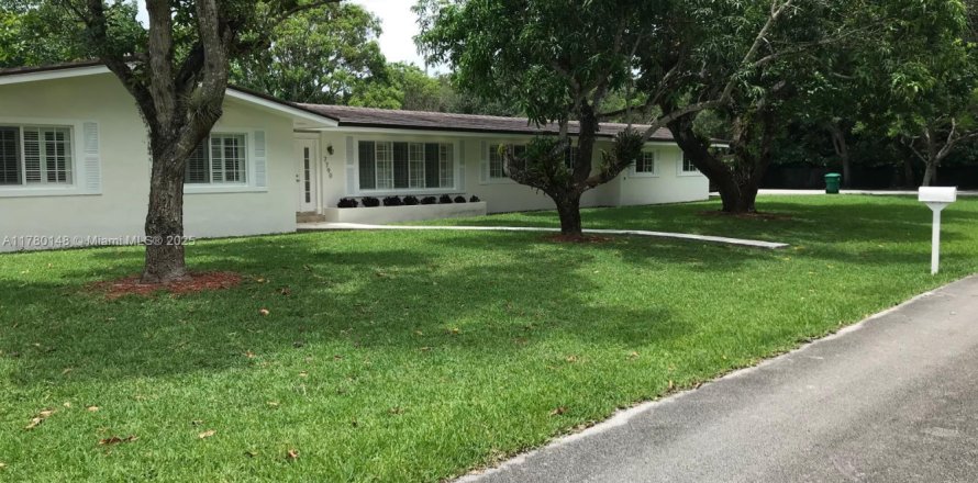 Villa ou maison à Pinecrest, Floride 4 chambres, 195.09 m2 № 1698199