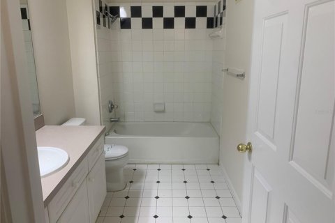 Condo in Celebration, Florida, 1 bedroom  № 2204263 - photo 16