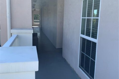 Condo in Celebration, Florida, 1 bedroom  № 2204263 - photo 17