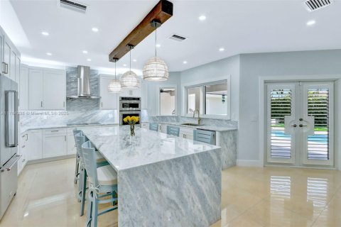 Купить виллу или дом в Майами, Флорида 4 спальни, 245.73м2, № 2042917 - фото 7