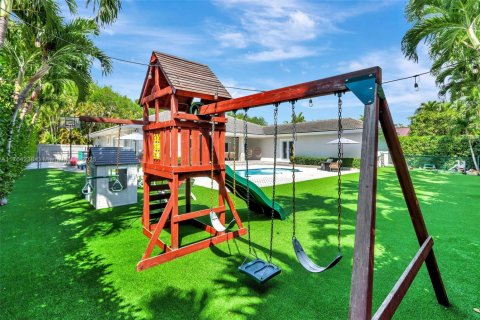 Купить виллу или дом в Майами, Флорида 4 спальни, 245.73м2, № 2042917 - фото 21