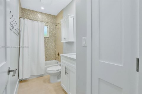 Купить виллу или дом в Майами, Флорида 4 спальни, 245.73м2, № 2042917 - фото 29